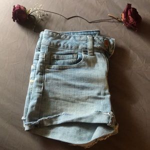 American Eagle Stretch Shorts Size 00